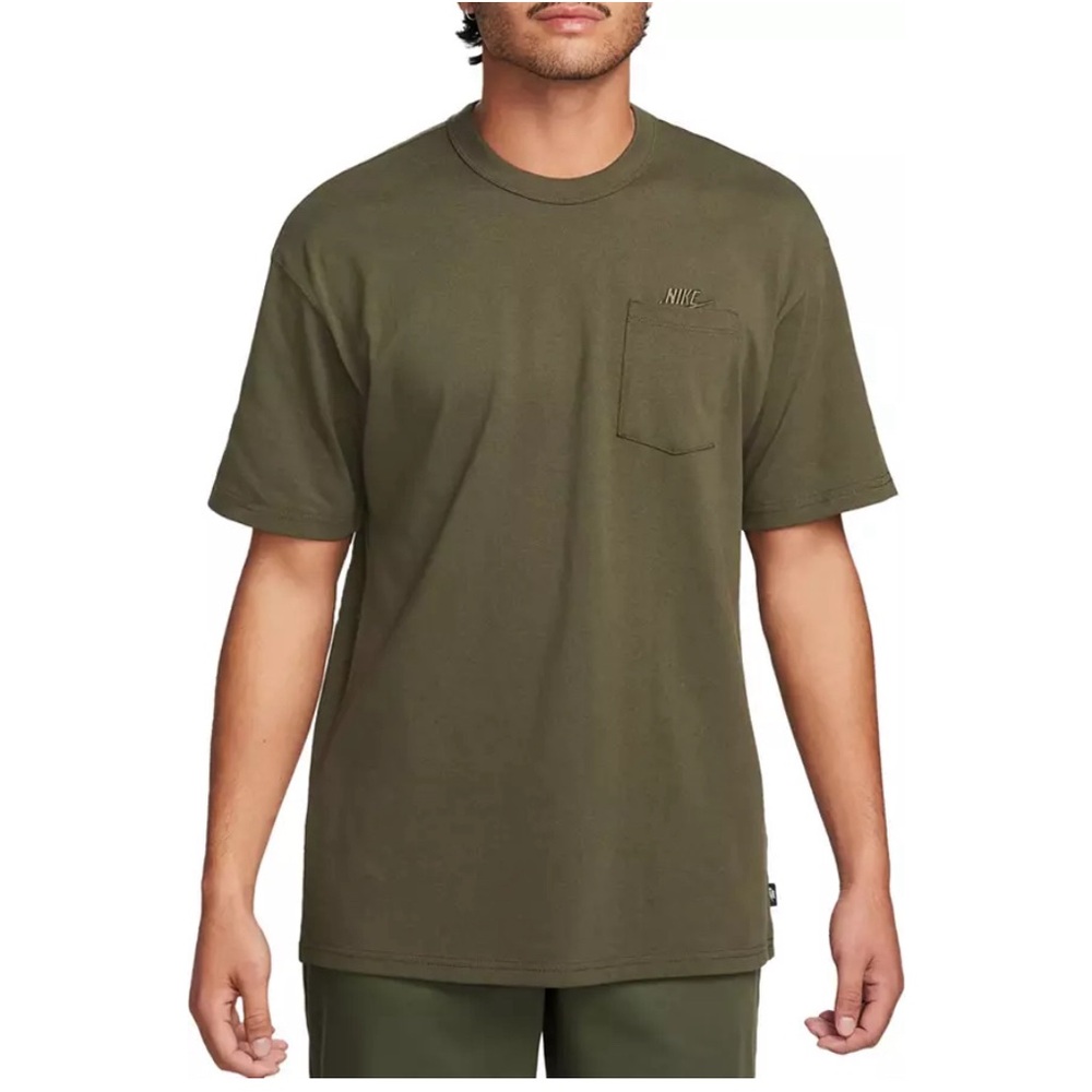 Nike Men's Premium Essential Pocket T-Shirt(XL)